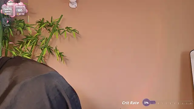 candyy bella online show from December 2025 08:04:02 PM