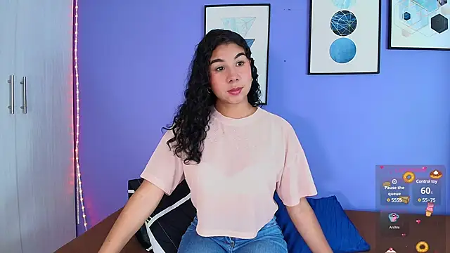 candyy bella online show from February 2025 12:45:02 PM