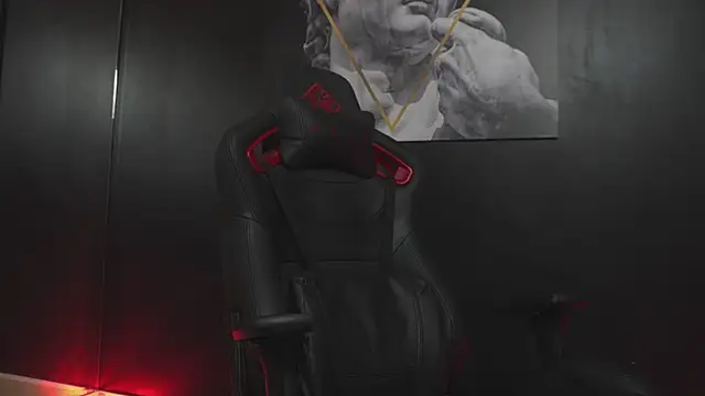 Snapshot of JacksonOlsenn chatting on November 2025 09:04:01 PM JacksonOlsenn online show from November 2025 09:04:01 PM