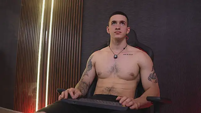 JacksonOlsenn online show from March 2026 08:52:02 PM