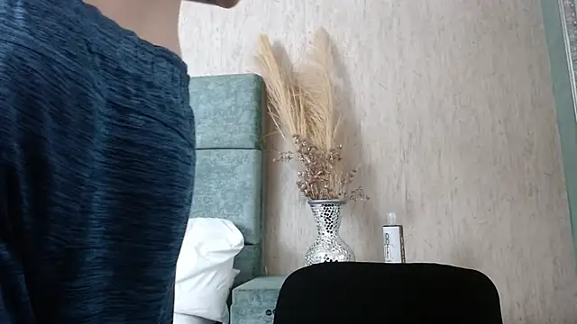 Snapshot of JacksonOlsenn chatting on March 2025 11:28:02 PM JacksonOlsenn online show from March 2025 11:28:02 PM