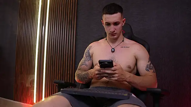 JacksonOlsenn online show from March 2026 09:06:01 PM