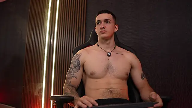 JacksonOlsenn online show from March 2026 08:35:02 PM