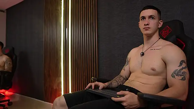 JacksonOlsenn online show from February 2026 08:49:02 PM