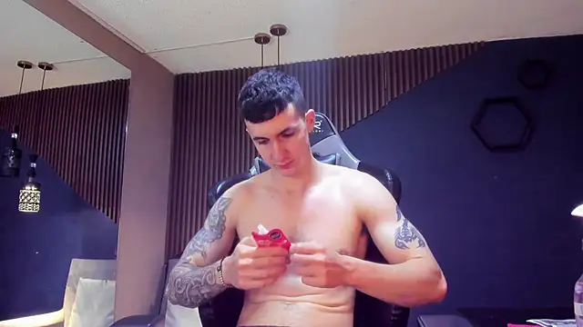 Snapshot of JacksonOlsenn chatting on March 2025 04:39:02 PM JacksonOlsenn online show from March 2025 04:39:02 PM