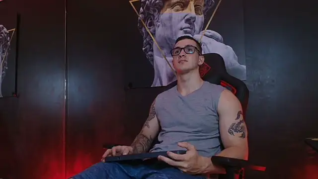 Snapshot of JacksonOlsenn chatting on October 2025 08:41:02 PM JacksonOlsenn online show from October 2025 08:41:02 PM