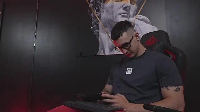 Snapshot of JacksonOlsenn chatting on November 2025 11:05:01 PM JacksonOlsenn online show from November 2025 11:05:01 PM