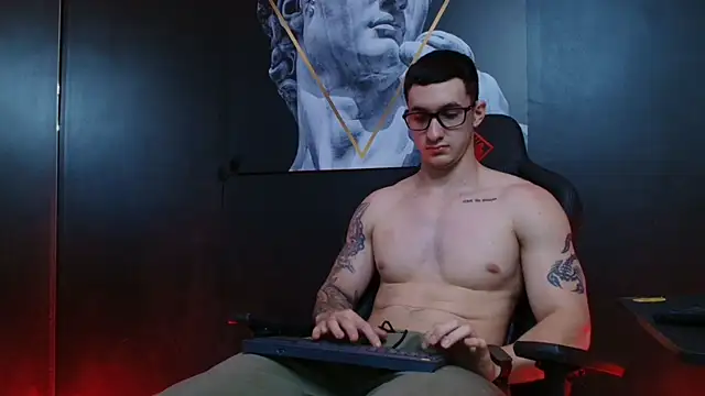 Snapshot of JacksonOlsenn chatting on September 2025 09:17:02 PM JacksonOlsenn online show from September 2025 09:17:02 PM