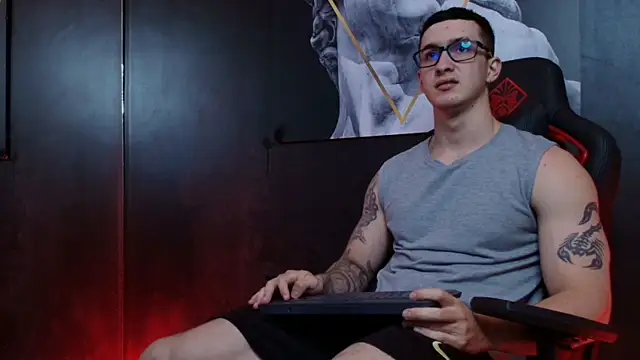 Snapshot of JacksonOlsenn chatting on October 2025 08:53:01 PM JacksonOlsenn online show from October 2025 08:53:01 PM