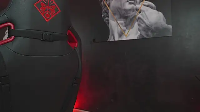 Snapshot of JacksonOlsenn chatting on November 2025 09:41:01 PM JacksonOlsenn online show from November 2025 09:41:01 PM