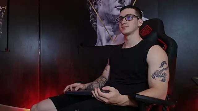 Snapshot of JacksonOlsenn chatting on October 2025 08:43:02 PM JacksonOlsenn online show from October 2025 08:43:02 PM