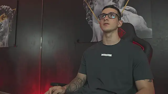 Snapshot of JacksonOlsenn chatting on November 2025 08:36:02 PM JacksonOlsenn online show from November 2025 08:36:02 PM