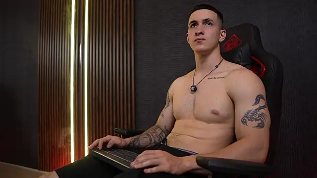 JacksonOlsenn online show from February 2026 08:50:02 PM