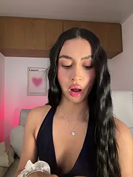 maddy bronw  online show from October 2025 11:36:01 PM