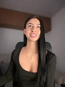 maddy bronw  online show from March 2025 03:52:02 AM