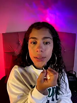 Snapshot of NINA_18_YEARS chatting on September 2025 10:16:01 PM NINA 18 YEARS online show from September 2025 10:16:01 PM