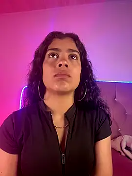 Snapshot of NINA_18_YEARS chatting on October 2025 09:27:02 PM NINA 18 YEARS online show from October 2025 09:27:02 PM