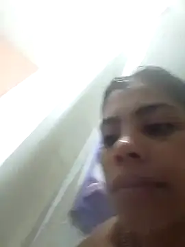 Snapshot of NINA_18_YEARS chatting on October 2025 07:59:02 PM NINA 18 YEARS online show from October 2025 07:59:02 PM