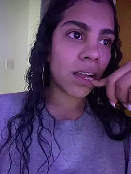 Snapshot of NINA_18_YEARS chatting on February 2025 09:43:02 PM NINA 18 YEARS online show from February 2025 09:43:02 PM