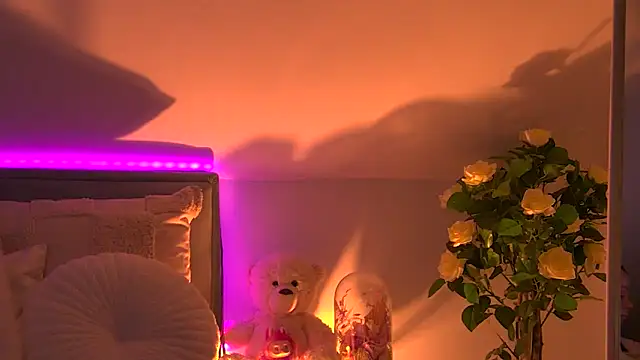 AngeliqueSkye online show from October 2025 04:11:02 AM