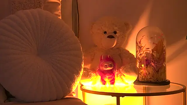 AngeliqueSkye online show from October 2025 03:17:01 AM