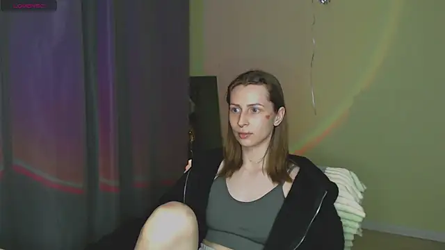 OaklynDobson online show from September 2025 05:30:01 PM