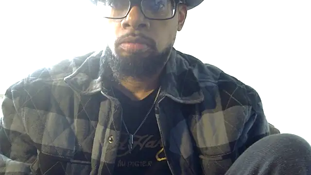 Snapshot of WhiskeyWood_DuhGOD chatting on February 2026 05:35:01 PM WhiskeyWood DuhGOD online show from February 2026 05:35:01 PM