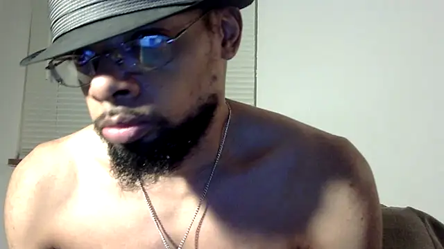 Snapshot of WhiskeyWood_DuhGOD chatting on March 2025 01:13:01 AM WhiskeyWood DuhGOD online show from March 2025 01:13:01 AM