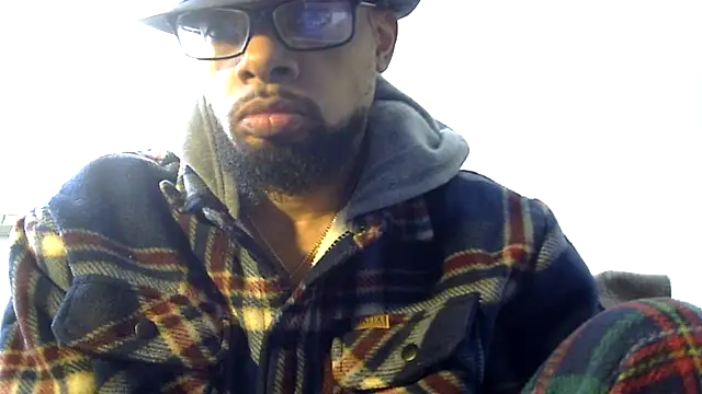 Snapshot of WhiskeyWood_DuhGOD chatting on February 2026 05:40:02 PM WhiskeyWood DuhGOD online show from February 2026 05:40:02 PM