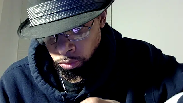 Snapshot of WhiskeyWood_DuhGOD chatting on March 2025 02:22:02 AM WhiskeyWood DuhGOD online show from March 2025 02:22:02 AM