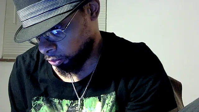 Snapshot of WhiskeyWood_DuhGOD chatting on February 2025 02:25:01 AM WhiskeyWood DuhGOD online show from February 2025 02:25:01 AM