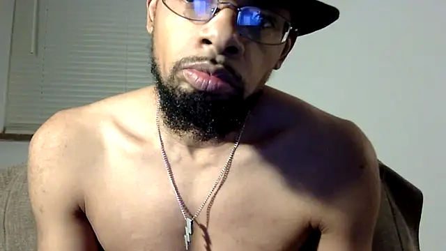 Snapshot of WhiskeyWood_DuhGOD chatting on March 2025 02:09:02 AM WhiskeyWood DuhGOD online show from March 2025 02:09:02 AM