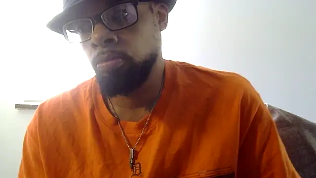 Snapshot of WhiskeyWood_DuhGOD chatting on November 2025 05:17:02 PM WhiskeyWood DuhGOD online show from November 2025 05:17:02 PM