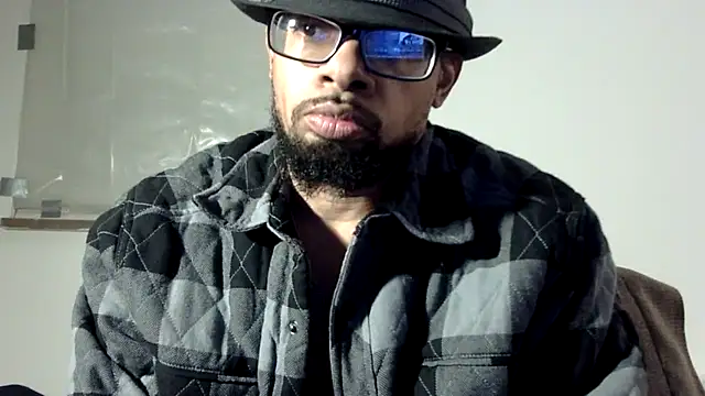 Snapshot of WhiskeyWood_DuhGOD chatting on February 2026 01:48:02 AM WhiskeyWood DuhGOD online show from February 2026 01:48:02 AM