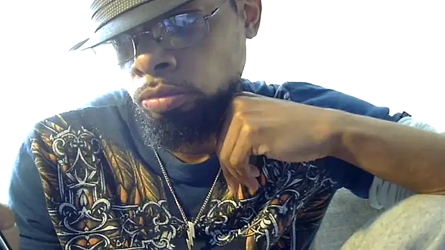 Snapshot of WhiskeyWood_DuhGOD chatting on February 2025 08:49:01 PM WhiskeyWood DuhGOD online show from February 2025 08:49:01 PM