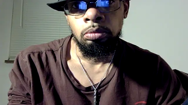 Snapshot of WhiskeyWood_DuhGOD chatting on February 2025 02:29:01 AM WhiskeyWood DuhGOD online show from February 2025 02:29:01 AM