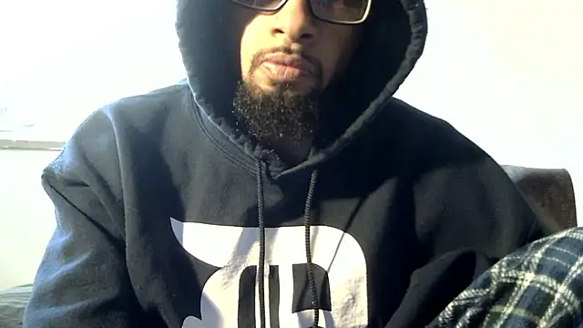 Snapshot of WhiskeyWood_DuhGOD chatting on January 2026 05:40:02 PM WhiskeyWood DuhGOD online show from January 2026 05:40:02 PM