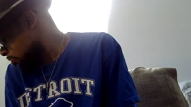 Snapshot of WhiskeyWood_DuhGOD chatting on October 2025 04:41:02 PM WhiskeyWood DuhGOD online show from October 2025 04:41:02 PM