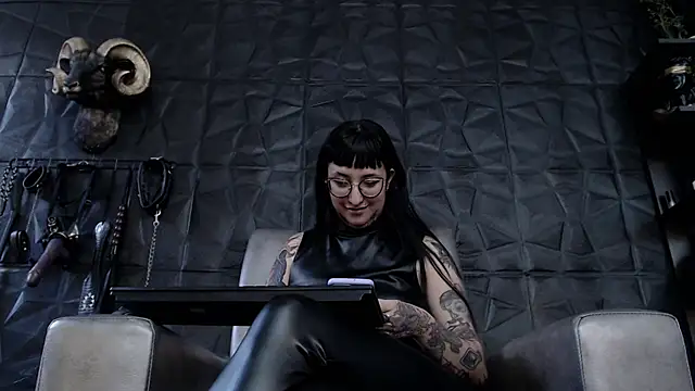 Agata Darkness online show from December 2025 09:31:02 PM