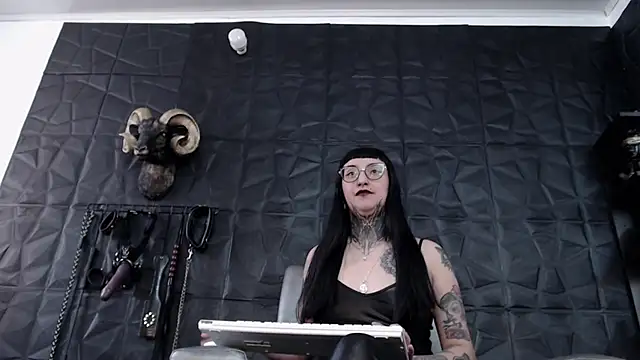 Agata Darkness online show from September 2025 07:35:02 PM