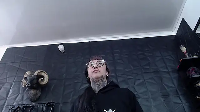 Agata Darkness online show from May 2026 02:57:01 PM