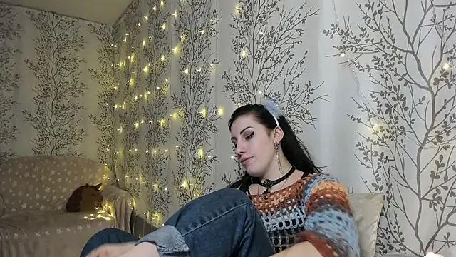 Mary0Lou online show from December 2024 03:26:01 PM