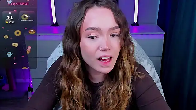 Evia r0se online show from February 2026 08:26:02 AM