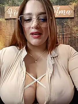 hanna-a online show from July 2026 07:43:01 PM