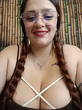 hanna-a online show from July 2026 07:37:02 PM