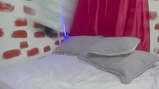 ANEVANS2 online show from November 2025 04:17:02 PM