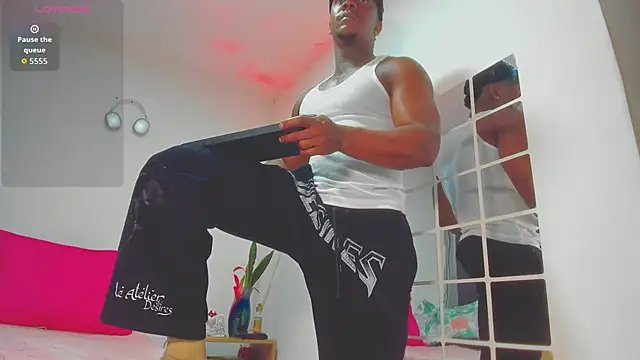 ronnie 7777 online show from February 2026 10:09:01 PM