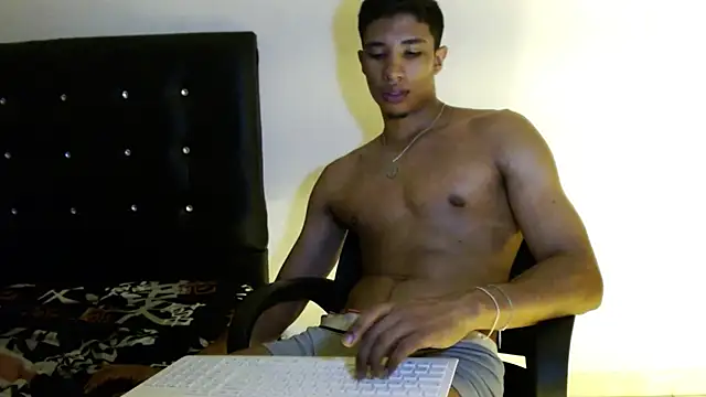 Snapshot of JacksonCooper1 chatting on February 2025 10:46:01 AM JacksonCooper1 online show from February 2025 10:46:01 AM