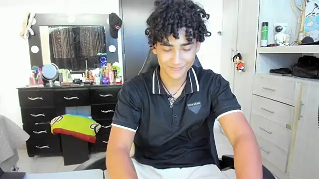 jake willianss online show from May 2026 07:33:02 PM