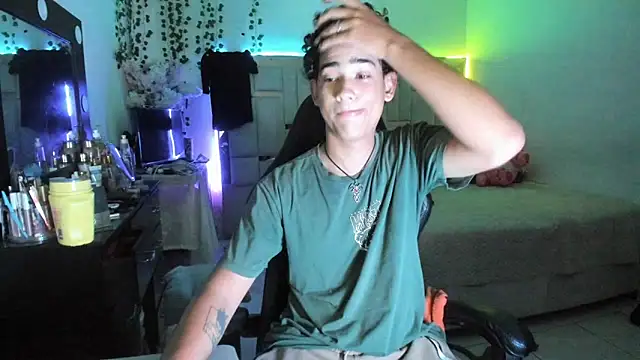 jake willianss online show from April 2026 08:37:01 PM
